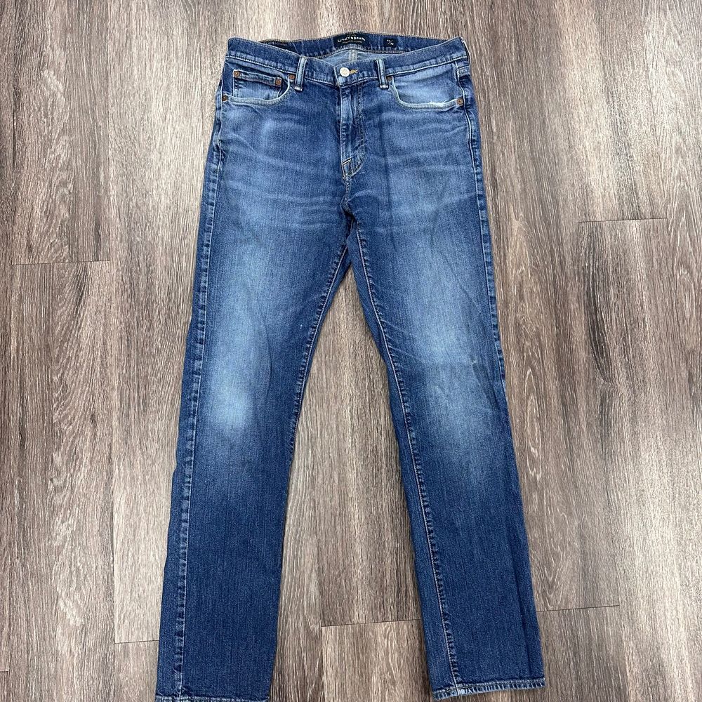 Lucky Brand 410 Athletic Slim Comfortable Casual 32/32 100% Blue Jean Size 36